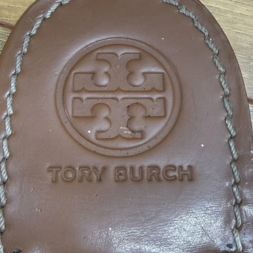 Tory Burch Gold T Strap Sandals Womens 11 M Leather Rhinestones Chic Travel